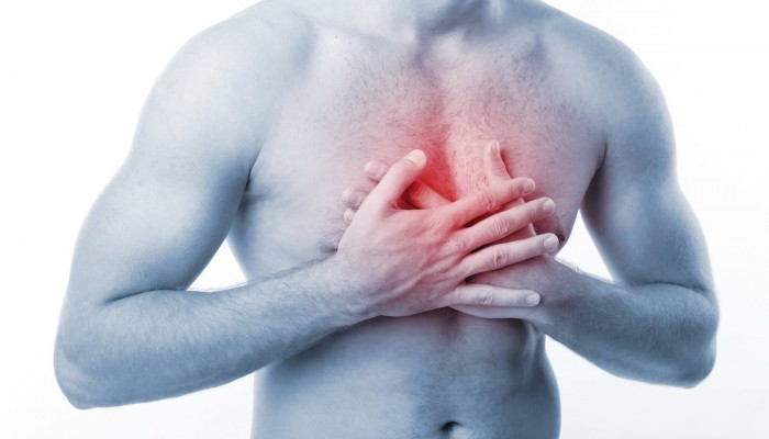 Во время резкой смены температур боли в груди усиливаются и невозможно дышать