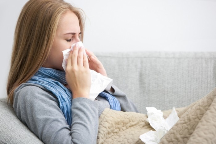 Аллергический насморк: причины возникновения и возможные осложнения