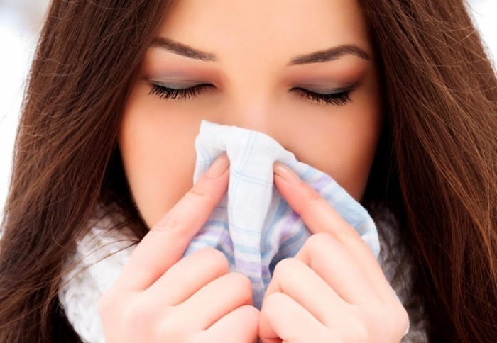 Аллергический насморк: причины возникновения и возможные осложнения
