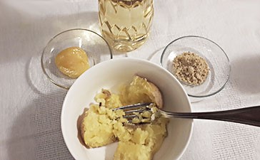 Лепешки от кашля с медом и горчицей
