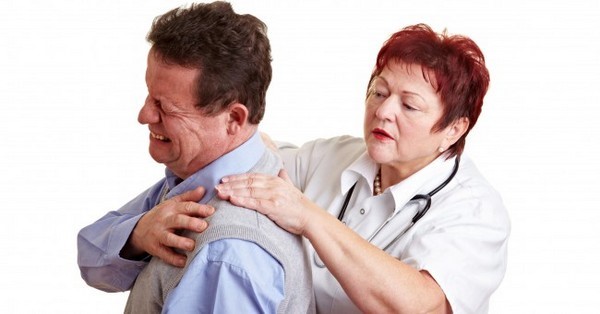 Симптомы и способы лечения защемления нерва в плечевом суставе